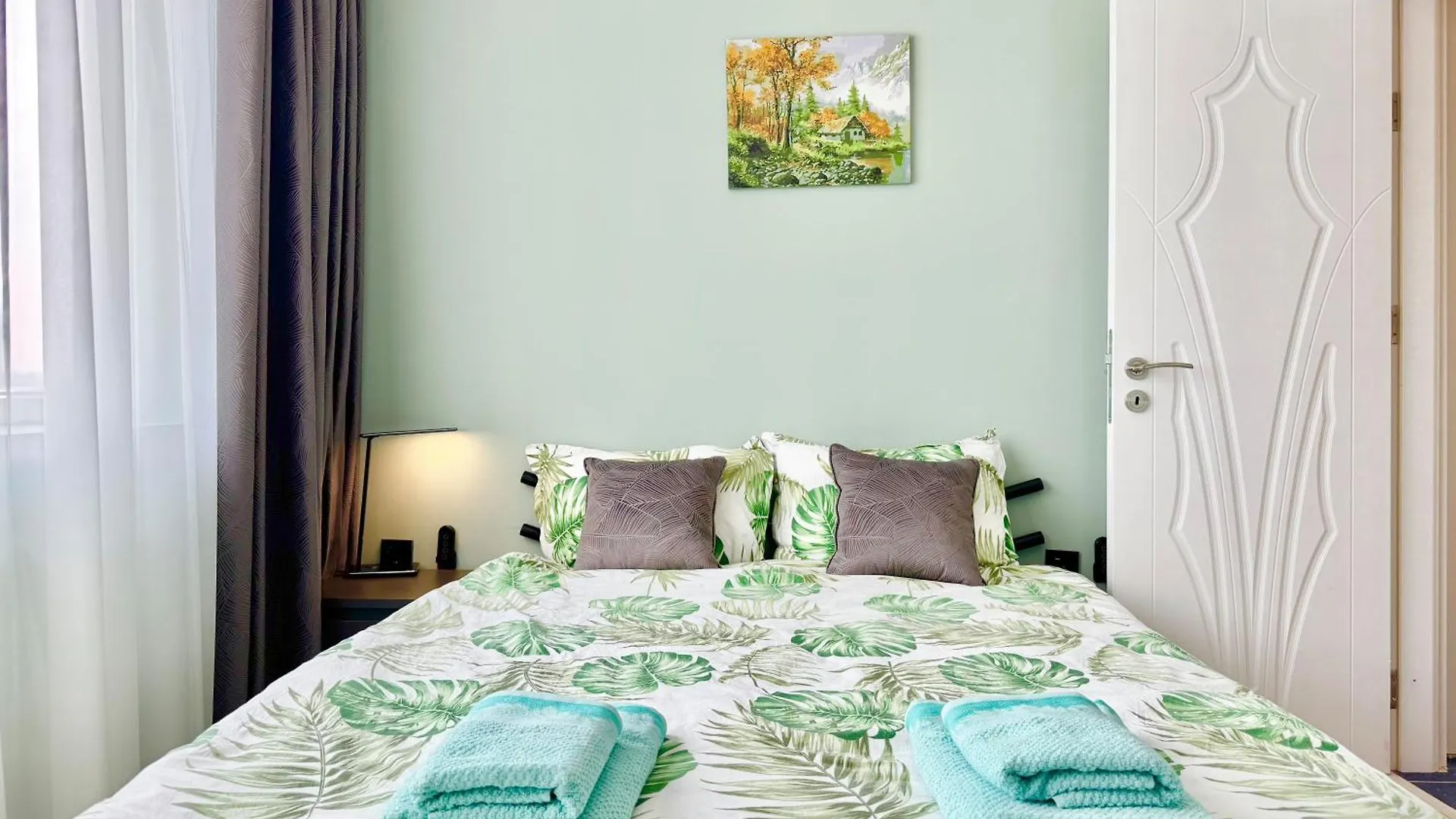 Seasky Smarthome Penthouse For 6 Guests With Private Parking 5 Minutes Аway From Central Beach Burgas And City Centre 0*,  Βουλγαρία