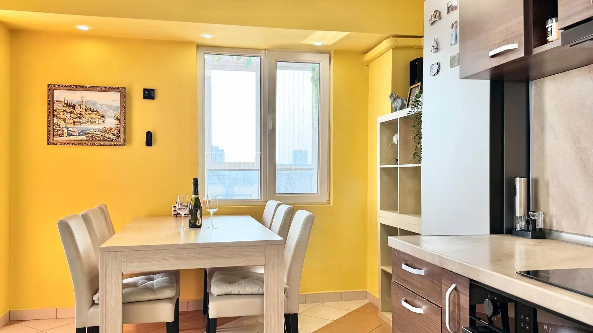 Seasky Smarthome Penthouse For 6 Guests With Private Parking 5 Minutes Аway From Central Beach Burgas And City Centre 0*,  Βουλγαρία