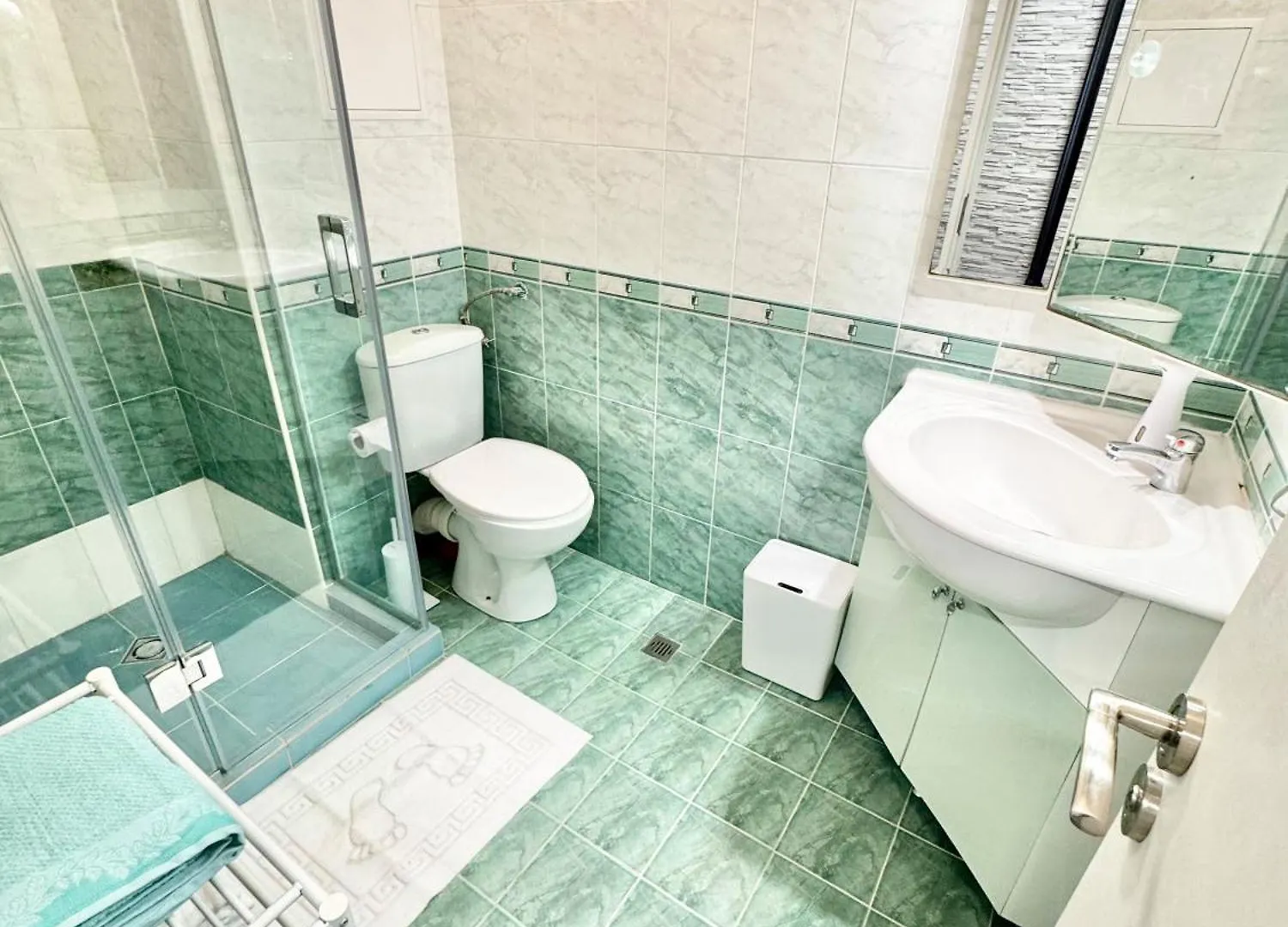 Seasky Smarthome Penthouse For 6 Guests With Private Parking 5 Minutes Аway From Central Beach Burgas And City Centre Apartamento
