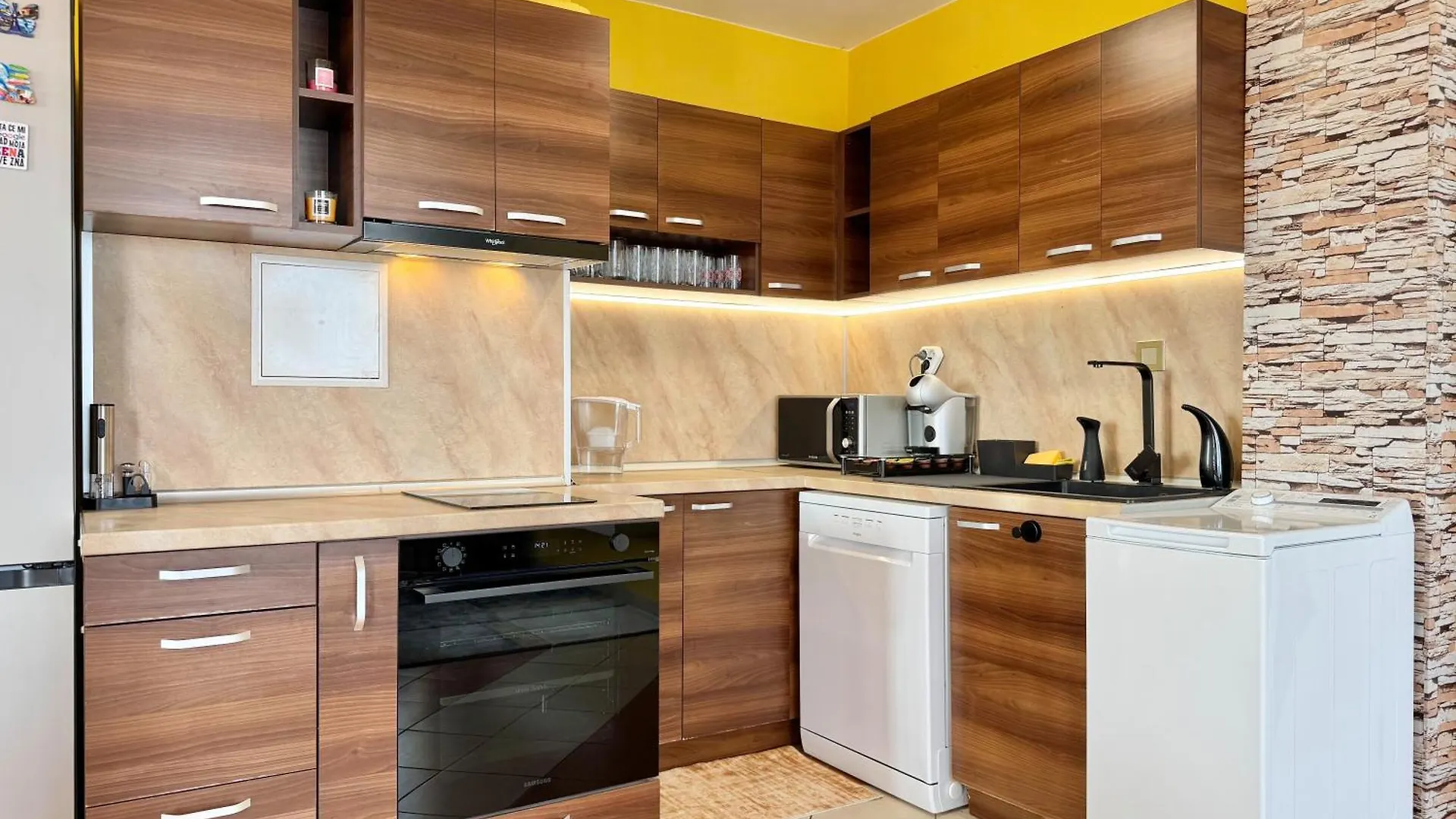 Apartamento Seasky Smarthome Penthouse For 6 Guests With Private Parking 5 Minutes Аway From Central Beach Burgas And City Centre